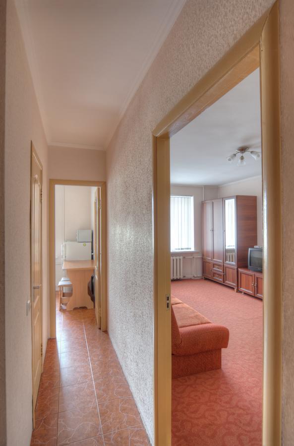 1 Комнатная Квартира По Улице Предславинская, 12 Kyiv Exterior photo