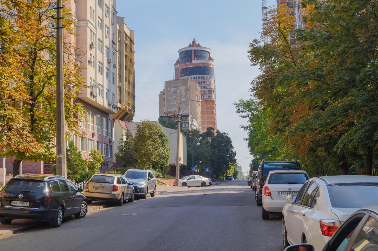 1 Комнатная Квартира По Улице Предславинская, 12 Kyiv Exterior photo